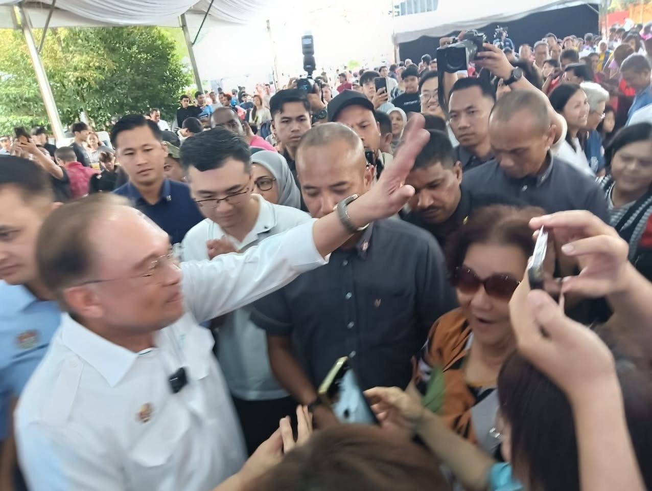 ‘Saya Bukan Datang Johor Nak Gaduh!’ – Anwar Tempelak Pihak Cuba Melaga-lagakan Kaum